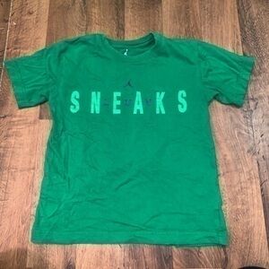 Jordan “Luv Sneaks” Youth Green T-Shirt Size Small 8-10